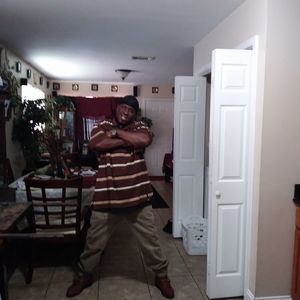 Meet your Posher, Gregory